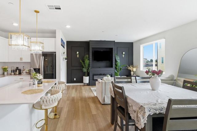 5212 Sunset Wave Dr. 74, San Diego, CA 92154