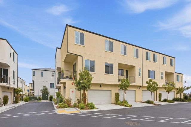 5212 Sunset Wave Dr. 74, San Diego, CA 92154