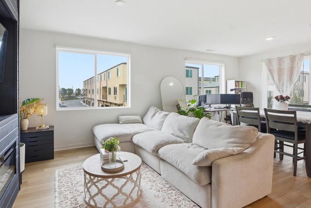 5212 Sunset Wave Dr. 74, San Diego, CA 92154