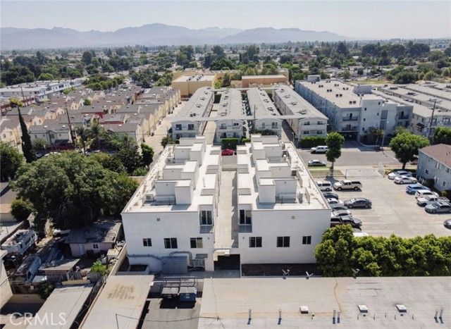 8837 Burnet Avenue, North Hills (los Angeles), CA 91343