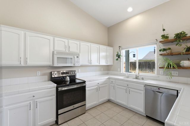 1644 Butternut Street, Lemoore, CA 93245