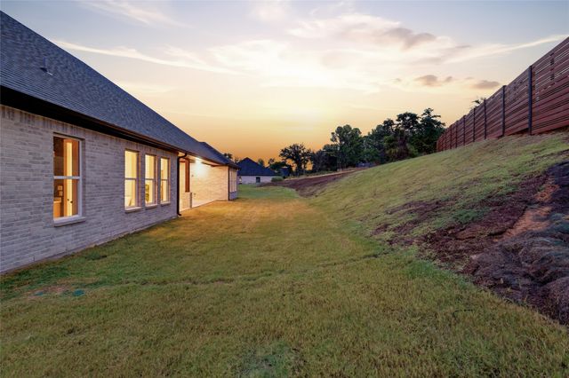 1011 Meadow Wood Terrace, Azle, TX 76020