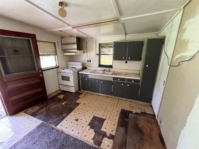 9026 Pine Lane, Magnolia, TX 77354