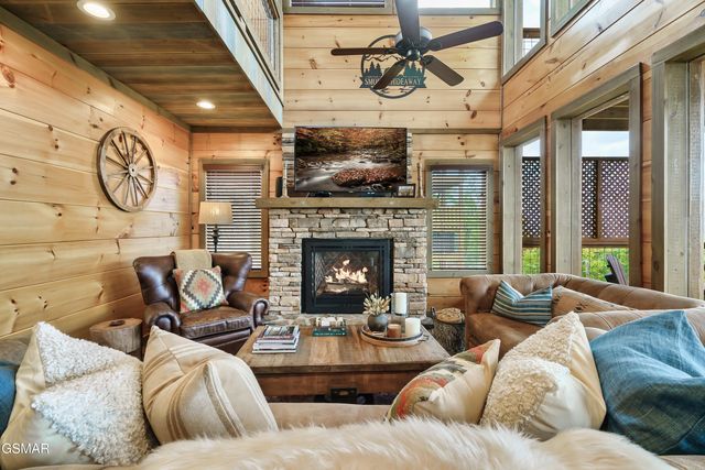 1132 Villa Overlook Way Way, Gatlinburg, TN 37738