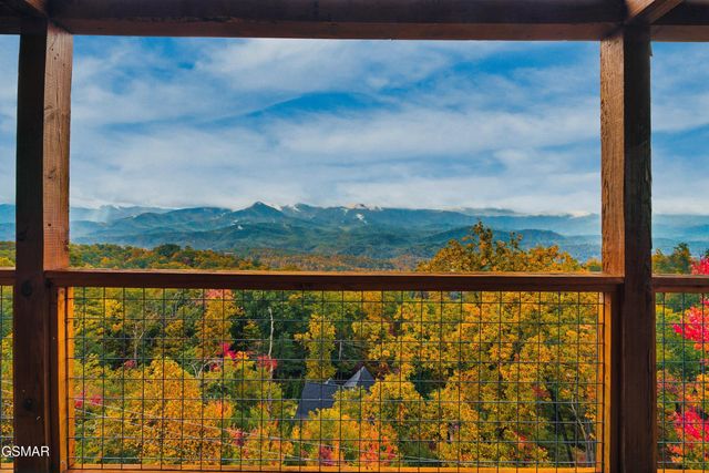 1132 Villa Overlook Way Way, Gatlinburg, TN 37738