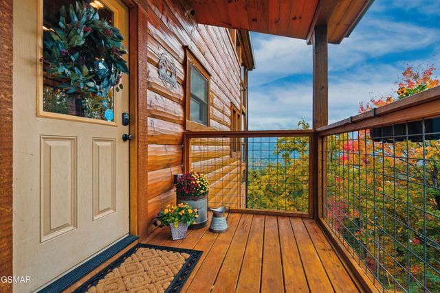 1132 Villa Overlook Way Way, Gatlinburg, TN 37738