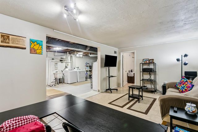 1006 N Dougherty Ave, Wichita, KS 67212