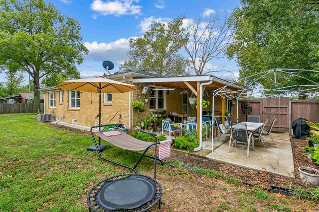1006 N Dougherty Ave, Wichita, KS 67212