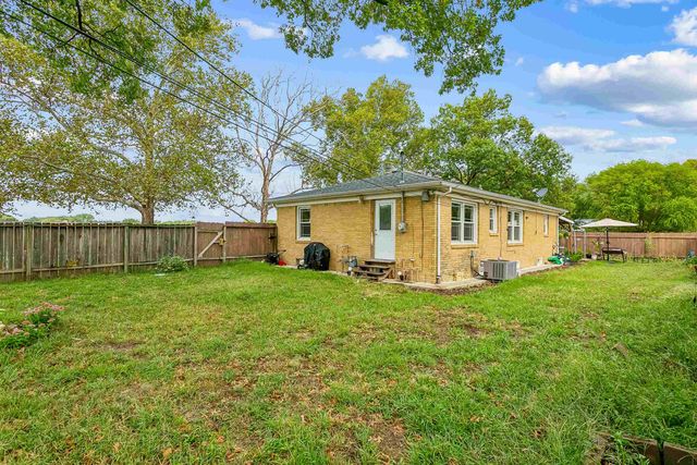 1006 N Dougherty Ave, Wichita, KS 67212