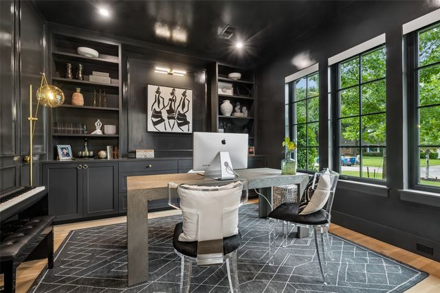 11224 Northgate Circle, Dallas, TX 75230