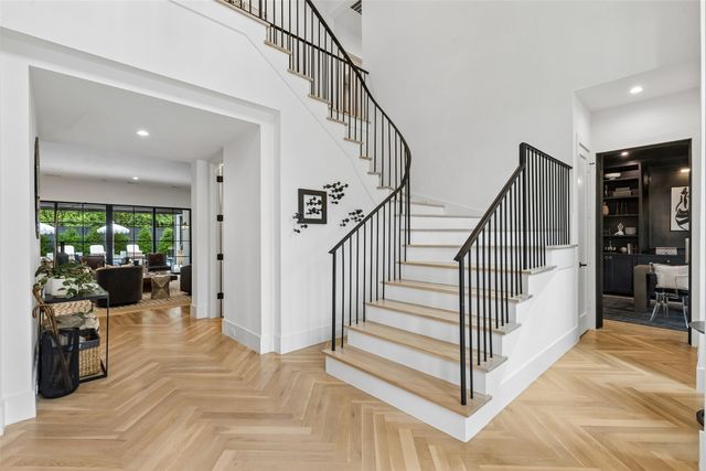 11224 Northgate Circle, Dallas, TX 75230
