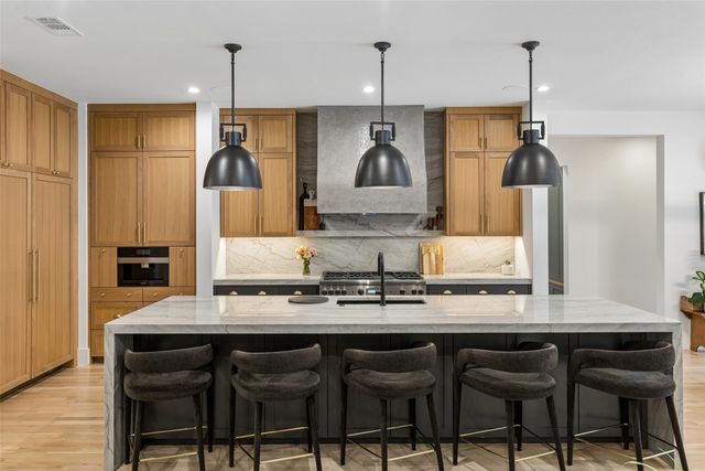 11224 Northgate Circle, Dallas, TX 75230