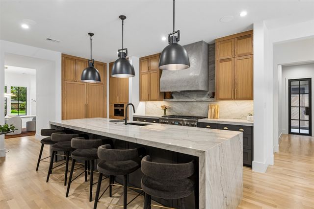 11224 Northgate Circle, Dallas, TX 75230