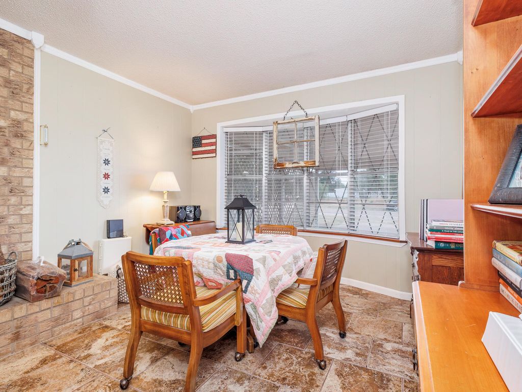 Image 20 of property listing at 1201 N 10th Street, Winters, TX 79567