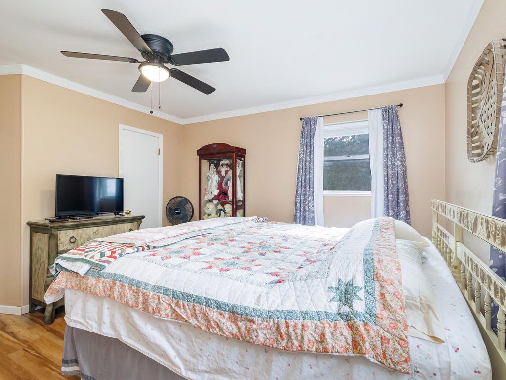 Image 23 of property listing at 1201 N 10th Street, Winters, TX 79567