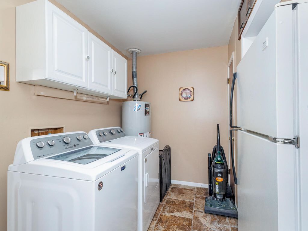 Image 30 of property listing at 1201 N 10th Street, Winters, TX 79567
