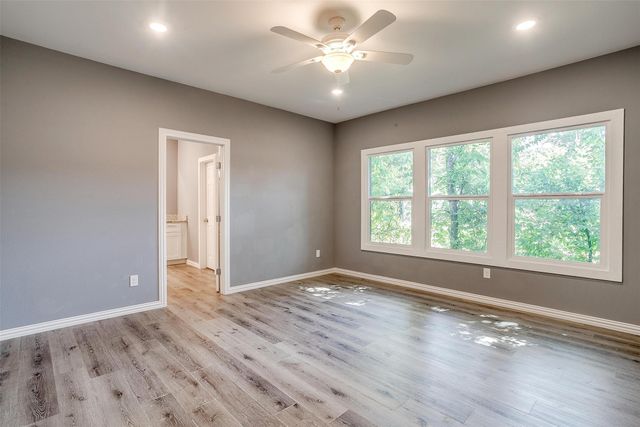 1117 E Cantey Street, Fort Worth, TX 76104