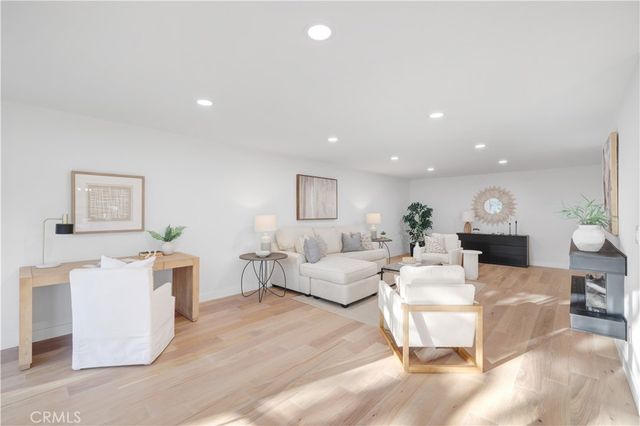 32735 Seagate Drive 108, Rancho Palos Verdes, CA 90275