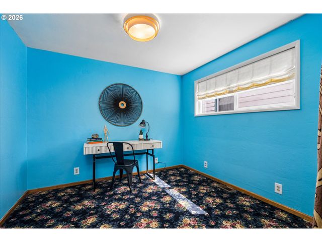 2536 Wood Ave, Eugene, OR 97402