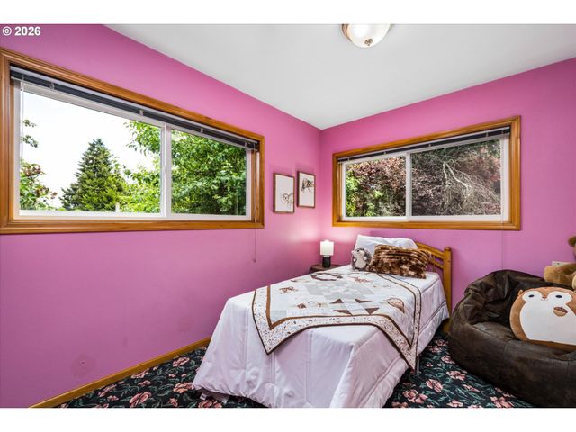 2536 Wood Ave, Eugene, OR 97402