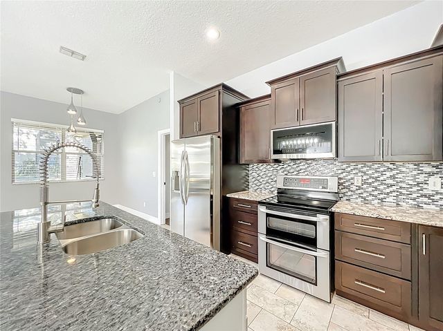 810 LAKEWORTH CIRCLE, Lake Mary, FL 32746