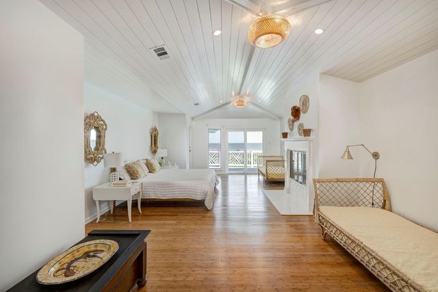 5113 Oleander Street, Seabrook, TX 77586