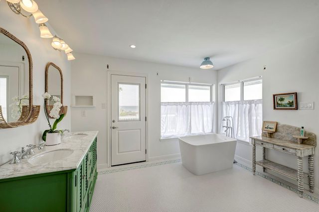 5113 Oleander Street, Seabrook, TX 77586