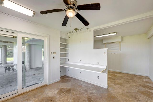 5113 Oleander Street, Seabrook, TX 77586