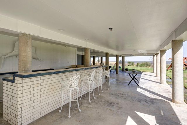 5113 Oleander Street, Seabrook, TX 77586