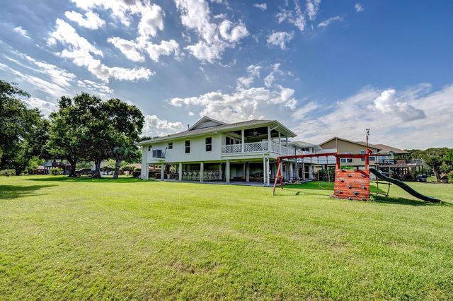 5113 Oleander Street, Seabrook, TX 77586