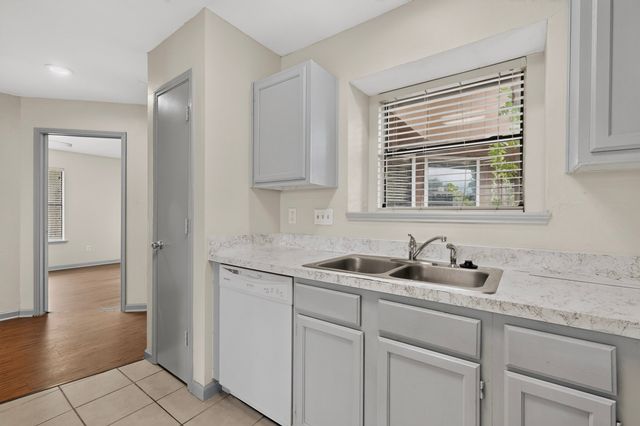 1700 Wheatfield Drive, Mesquite, TX 75149