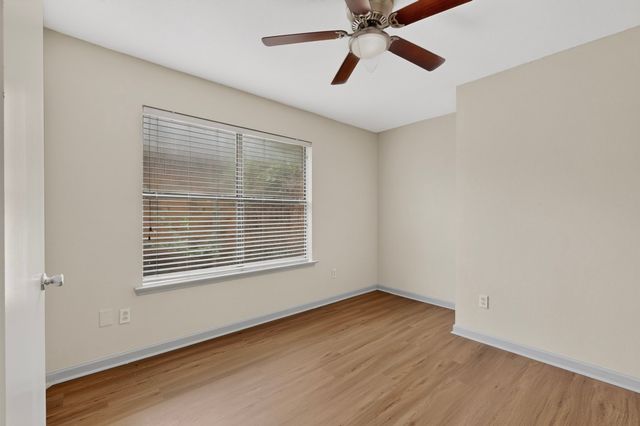 1700 Wheatfield Drive, Mesquite, TX 75149