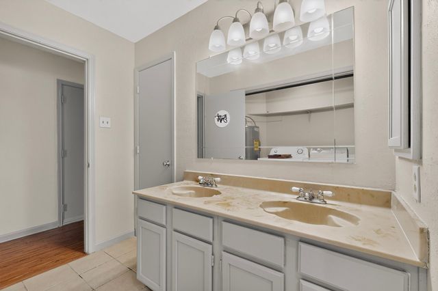 1700 Wheatfield Drive, Mesquite, TX 75149