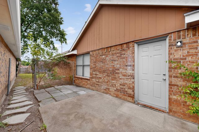 1700 Wheatfield Drive, Mesquite, TX 75149