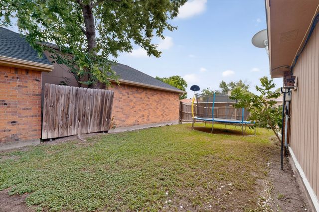 1700 Wheatfield Drive, Mesquite, TX 75149
