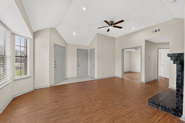 1700 Wheatfield Drive, Mesquite, TX 75149