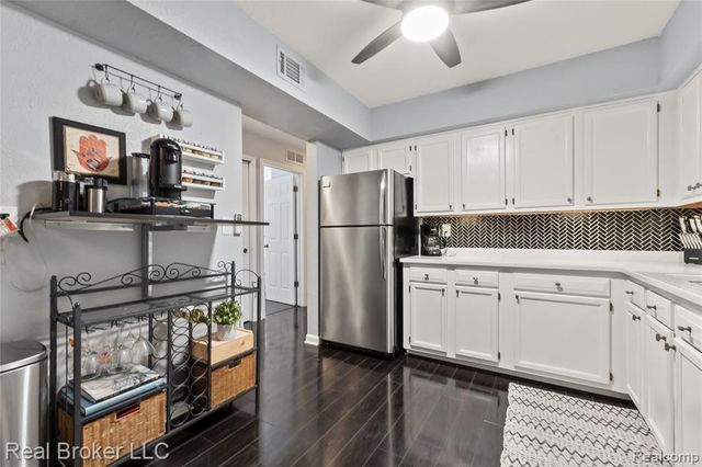 19266 Northridge Drive, Northville, MI 48167