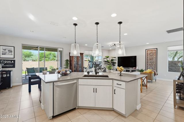 22038 N 28TH Place, Phoenix, AZ 85050