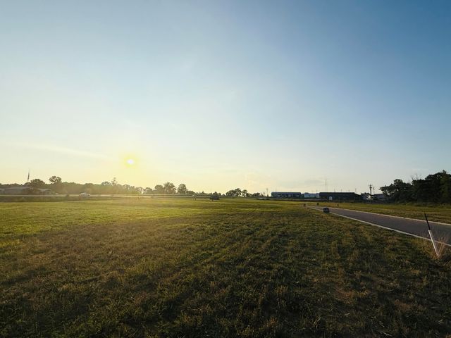 101 Carlton Crossing, Lawrenceburg, KY 40342