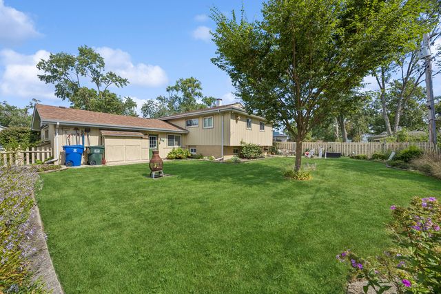 18846 Queens Road, Homewood, IL 60430