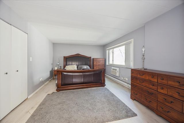 425 Home Avenue 1g, Oak Park, IL 60302