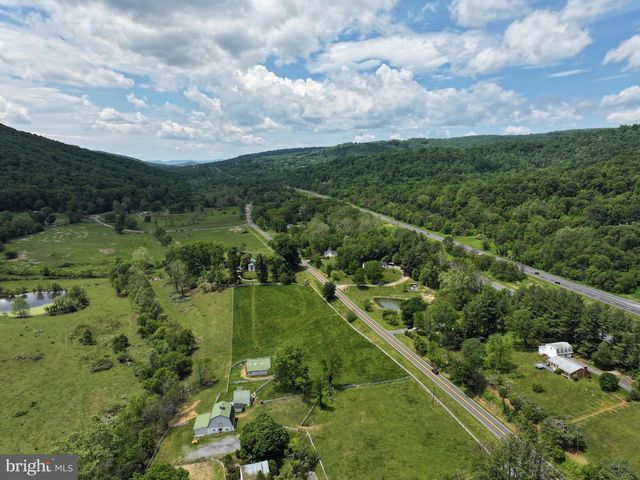 3195 FIERY RUN RD, Linden, VA 22642