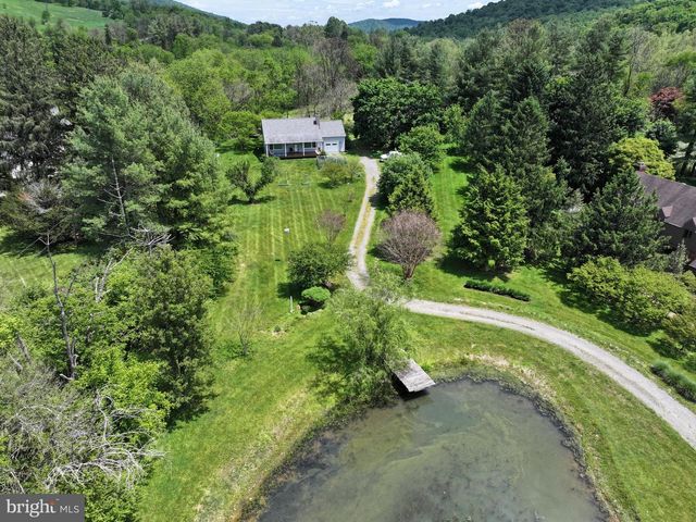 3195 FIERY RUN RD, Linden, VA 22642