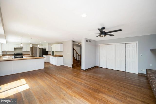 3195 FIERY RUN RD, Linden, VA 22642