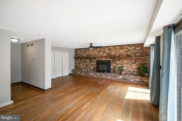 3195 FIERY RUN RD, Linden, VA 22642