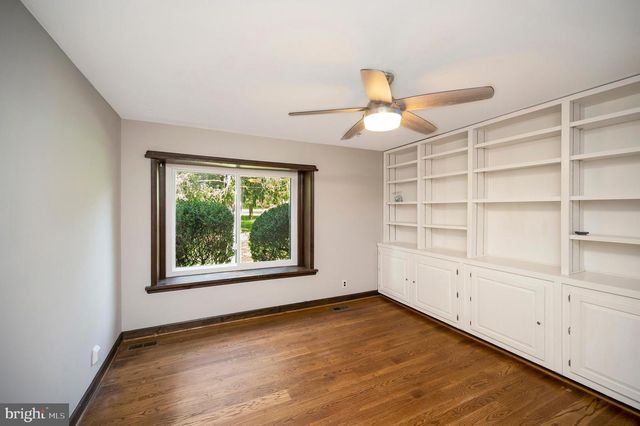 3195 FIERY RUN RD, Linden, VA 22642