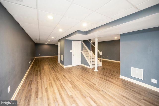 3195 FIERY RUN RD, Linden, VA 22642