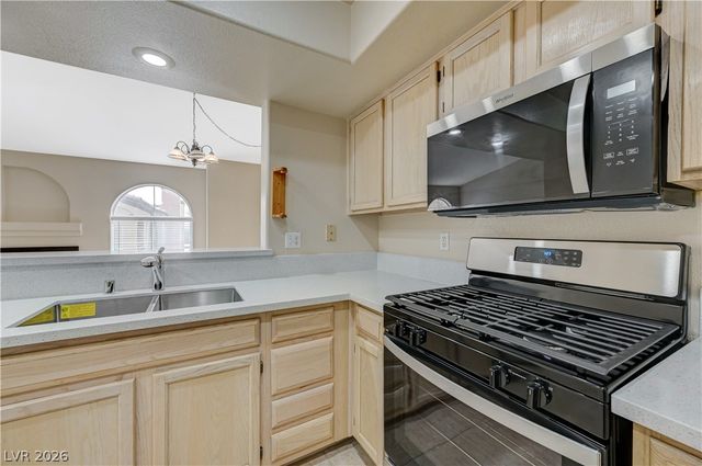 7950 West Flamingo Road 2123, Las Vegas, NV 89147