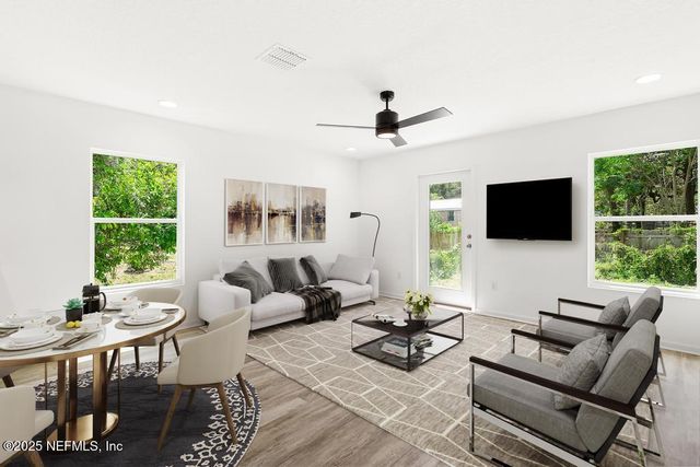 5536 LEAMING Avenue, Jacksonville, FL 32254