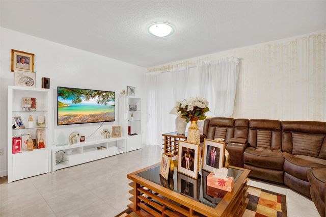 5722 Tuscany Terrace, Tamarac, FL 33321